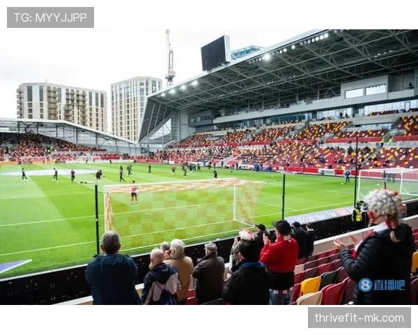 伦敦体育场燃起英超战火，争冠格局逐渐明朗