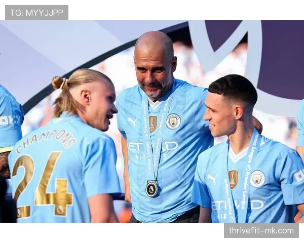 英超球迷热议夏窗转会动向,新赛季争冠与保级格局引期待 英超球迷热议夏窗转会动向,新赛季争冠与保级格局引期待