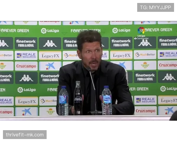 从西蒙尼体系到技术解放：菲利克斯的适配难题